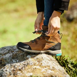 Ariat Women's Skyline Mid Waterproof Boot - Distressed Brown