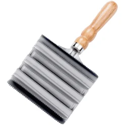 Lincoln Large Metal Curry Comb