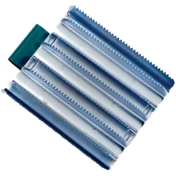Lincoln Military Metal Curry Comb
