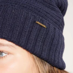 Toggi Thornton Knitted Bobble Hat