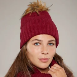 Toggi Thornton Knitted Bobble Hat